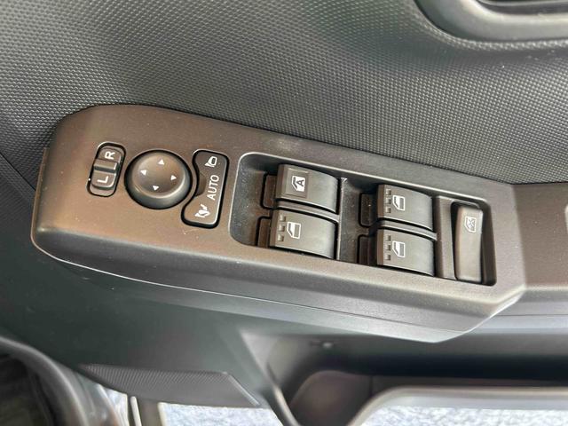 タフトG ダーククロムベンチャーインパネシフト プッシュスタートスイッチ 電子カードキー 電動パーキングブレーキ 誤発進抑制装置 オートマチックハイビーム レーンアシスト ムーンルーフ アルミホイール ABS(鹿児島県)の中古車