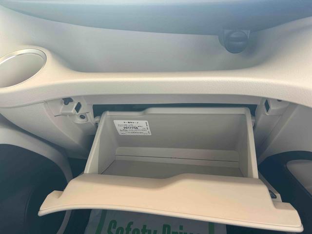 シエンタGインパネシフト プッシュスタートスイッチ 電子カードキー カーナビ バックモニター シートヒーター ETC車載器 両側電動スライドドア 3列シート(鹿児島県)の中古車