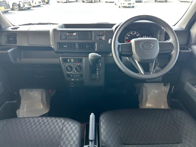 ハイゼットカーゴＤＸインパネシフト　衝突回避支援ブレーキ　運転席助手席エアバック　レーンアシスト　オートマチックハイビーム　ＡＢＳ（鹿児島県）の中古車