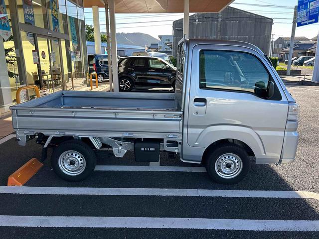 ハイゼットトラックスタンダード 農用スペシャルフロアCVT車 切り替え4WD 衝突被害軽減システム 車線逸脱警報 オートマチックハイビーム エアコン エアバッグ ABS パワステ(鹿児島県)の中古車