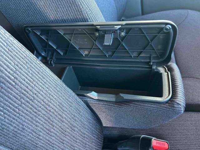 ムーヴGインパネシフト プッシュスタートスイッチ 電動パーキングブレーキ 電子カードキー 両側スライド左側電動スライドドア 被害軽減ブレーキ レーンアシスト オートマチックハイビーム アルミホイール ABS(鹿児島県)の中古車