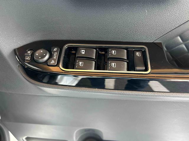 タントカスタムXスタイルセレクションインパネシフト プッシュスタートスイッチ 電子カードキー カーナビ バックモニター(パノラマモニター) 両側電動スライドドア レーンアシスト 衝突軽減ブレーキ オートハイビーム アルミホイール ABS(鹿児島県)の中古車
