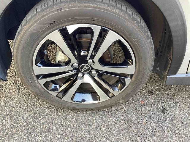 ロッキープレミアムGカーナビ オートマチックハイビーム キーフリーシステム アルミホイール ABS プリクラッシュセーフティー レーンキープ(鹿児島県)の中古車