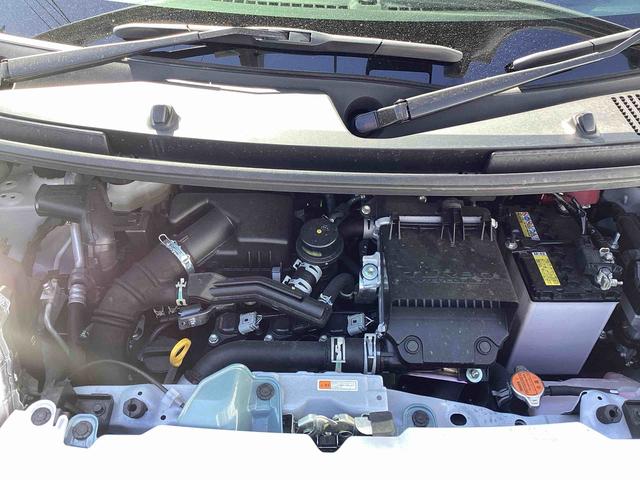 ムーヴキャンバスストライプスGターボターボ車 インパネシフト プッシュスタートスイッチ 電子カードキー 電動パーキングブレーキ 衝突軽減ブレーキ レーンアシスト オートマチックハイビーム ABS 両側パワースライドドア(鹿児島県)の中古車