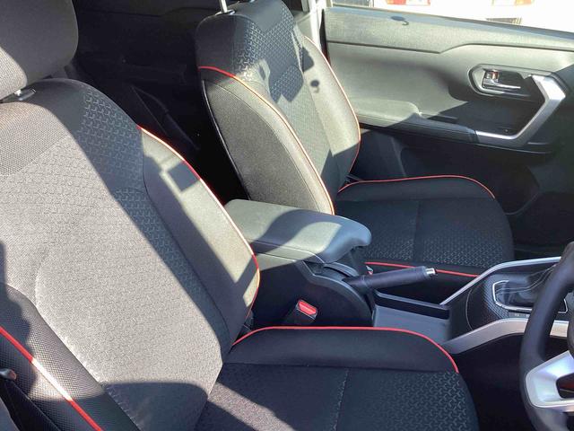 ロッキーＧフロアＣＶＴ車　プッシュスタートスイッチ　電子カードキー　カーナビ　車線逸脱警告　誤発進抑制機能　ＡＢＳ　アルミホイール（鹿児島県）の中古車