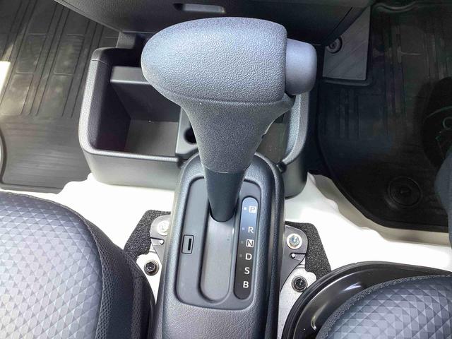 ハイゼットトラックスタンダード 農用スペシャル切り替え4WD フロアCVT車 電子カードキー プッシュスタートスイッチ エアコン パワステ パワーウィンドウ デュアルエアバック オートハイビーム レーンキープアシスト(鹿児島県)の中古車