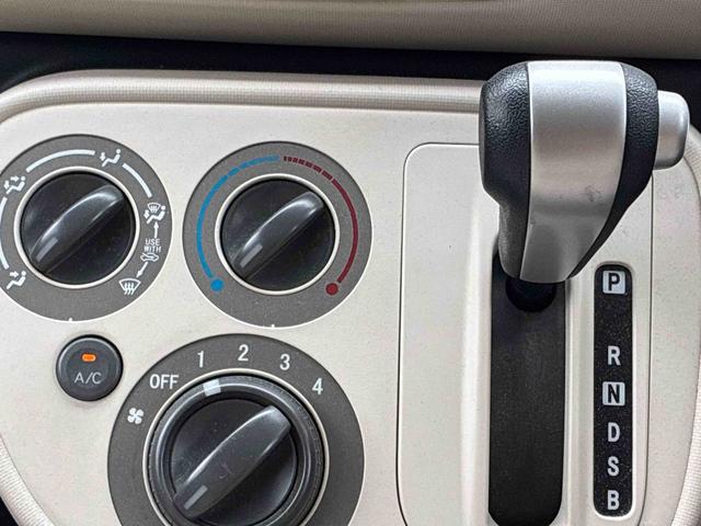 ミラココアココアＸスペシャルＣＤプレーヤー　インパネシフト　両席エアバッグ　キーレス　ＡＢＳ（鹿児島県）の中古車