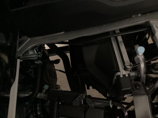ハイゼットトラックスタンダード４ＷＤ車　５ＭＴ車　コーナーセンサー　オートライト　オートハイビーム　衝突回避支援システム　エアコン　パワステ　アイドリングストップ　ＡＭＦＭラジオ（鹿児島県）の中古車