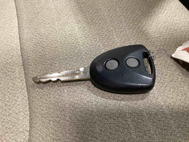 ムーヴＬインパネシフト　ＣＤプレーヤー　リモコンキー　電動格納ミラー　オートエアコン（鹿児島県）の中古車
