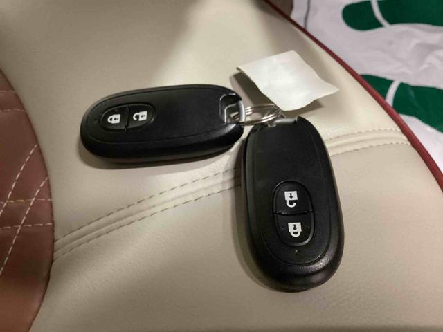 アルトラパンショコラＸインパネシフト　プッシュスタートスイッチ　電子カードキー　カーナビ　バックモニター　アルミホイール　ＷエアＢ（鹿児島県）の中古車