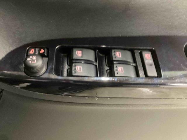 タントカスタムＸ　トップエディションＶＳ　ＳＡIIIインパネシフト　プッシュスタートスイッチ　電子カードキー　前後誤発進抑制　車線逸脱警報装置　アルミホイール　ＡＢＳ（鹿児島県）の中古車
