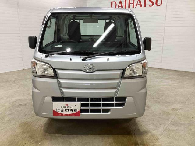 ハイゼットトラックスタンダード　農用スペシャル５ＭＴ車　４ＷＤ（ハイロー切り替えレバー）　　パワーステアリング　エアコン　ＡＢＳ　エアバック　作業灯　テールゲートチェーン　３方開（鹿児島県）の中古車