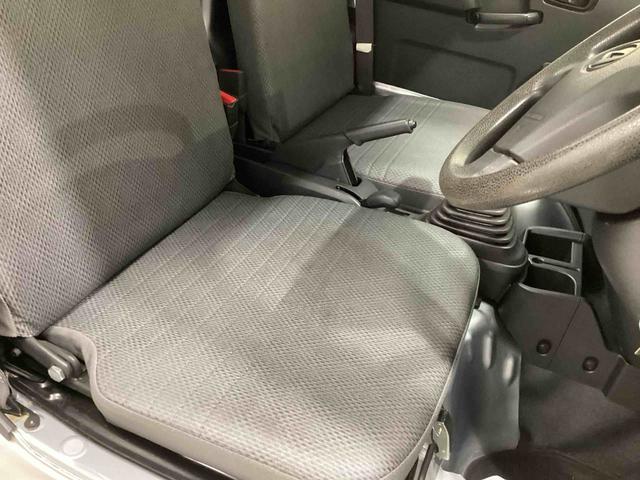 ハイゼットトラックスタンダード　農用スペシャル５ＭＴ車　４ＷＤ（ハイロー切り替えレバー）　　パワーステアリング　エアコン　ＡＢＳ　エアバック　作業灯　テールゲートチェーン　３方開（鹿児島県）の中古車