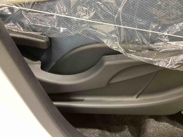 ムーヴキャンバスストライプスＧインパネシフト　プッシュスタートスイッチ　電子カードキー　電動パーキングブレーキ　衝突軽減ブレーキシステム　車線逸脱警報　オートマチックハイビーム　ＡＢＳ　両側スライドドア　フォグランプ（鹿児島県）の中古車