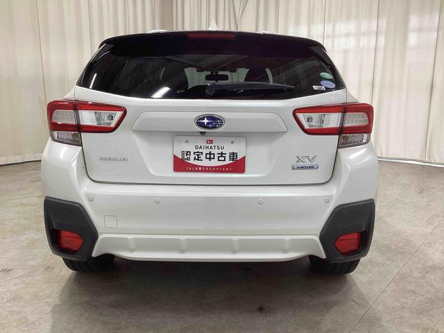 ＸＶアドバンスフロアＣＶＴ車　ＡＷＤ　プッシュスタートスイッチ　電子カードキー　　電動パーキングブレーキ　カーナビ　バックモニター　フォグランプ　アルミホイール　アイサイト　チルトテレスコピックステアリング　ＡＢＳ（鹿児島県）の中古車