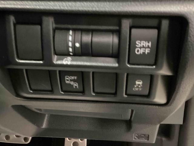 ＸＶアドバンスフロアＣＶＴ車　ＡＷＤ　プッシュスタートスイッチ　電子カードキー　　電動パーキングブレーキ　カーナビ　バックモニター　フォグランプ　アルミホイール　アイサイト　チルトテレスコピックステアリング　ＡＢＳ（鹿児島県）の中古車