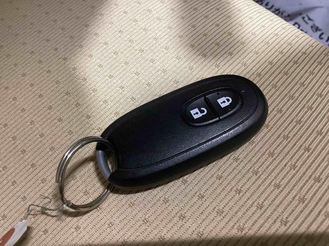 アルトラパンＸインパネシフト　プッシュスタートスイッチ　電子カードキー　ＣＤプレーヤー　チルトステアリング　運転席助手席エアバック　ＡＢＳ　アルミホイール（鹿児島県）の中古車