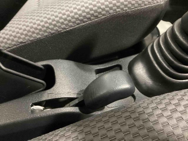 ハイゼットトラックジャンボＳＡIIIｔ５ＭＴ車　パートタイム４ＷＤ　ハイロー切り替えレバー　リモコンキー　車線逸脱警告　フォグランプ　パワーウィンドウ　ＡＢＳ　プリクラッシュセーフティ（鹿児島県）の中古車