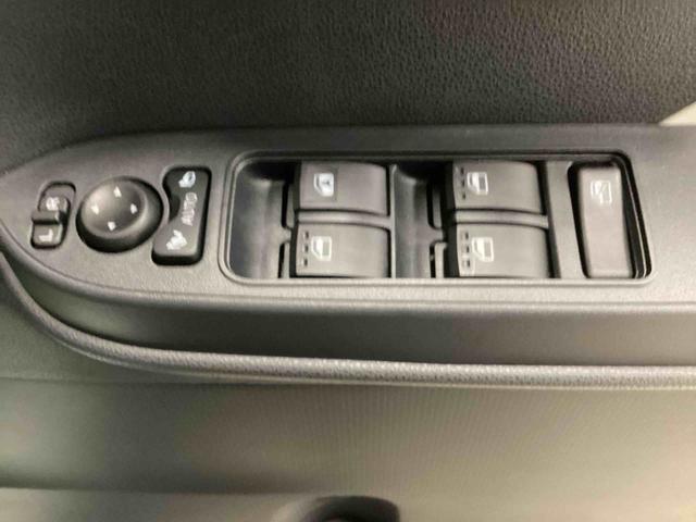 タントＸインパネシフト　プッシュスタートスイッチ　電子カードキー　電動パーキングブレーキ　片側電動両側スライドドア　ＡＢＳ　シートヒター　オートハイビーム　車線逸脱警報　ブレーキサポート（鹿児島県）の中古車