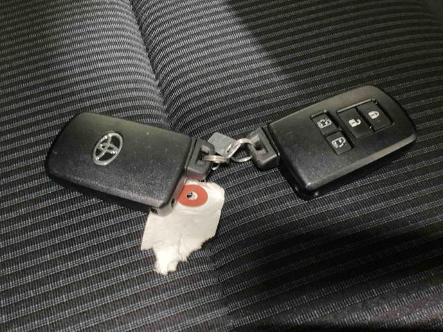 ノアＸインパネシフト　プッシュスタートスイッチ　電子カードキー　カーナビ　バックモニター　デュアルエアコン　ＥＴＣ車載器　ＡＢＳ　両側ＰＷスライドドア（鹿児島県）の中古車
