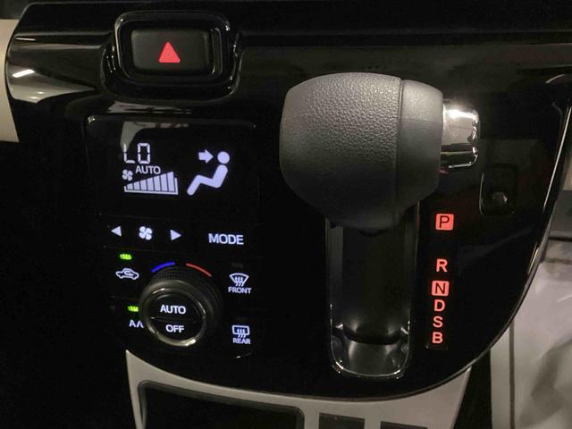 ムーヴキャンバスＸリミテッドメイクアップ　ＳＡIIインパネシフト　プッシュスタートスイッチ　電子カードキー　運転席助手席エアバッグ　レーンアシスト　ＥＴＣ　ＡＢＳ　カーナビ　バックモニター　衝突回避支援システム（鹿児島県）の中古車