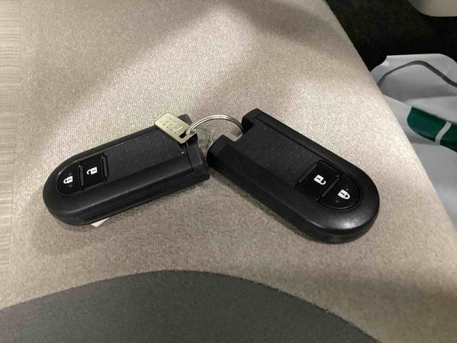 ピクシスジョイＦ　Ｇ　ＳＡIIIインパネシフト　プッシュスタートスイッチ　電子カードキー　カーナビ　バックモニター　誤発進抑制機能　アルミホイール　ＡＢＳ（鹿児島県）の中古車