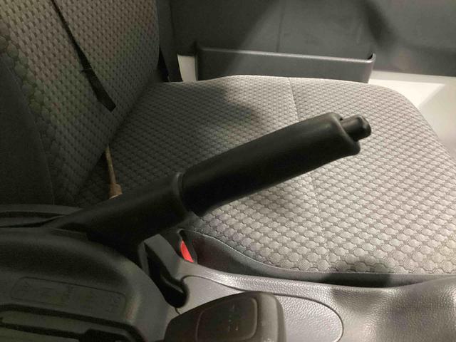 キャリイトラックＫＸ５速ＭＴ車　ハイロー切り替え４ＷＤ車　デフロック　作業灯　パワーウィンドウ　リモコンキー　フォグランプ　ＣＤプレーヤー　運転席エアバッグ　ＡＢＳ（鹿児島県）の中古車