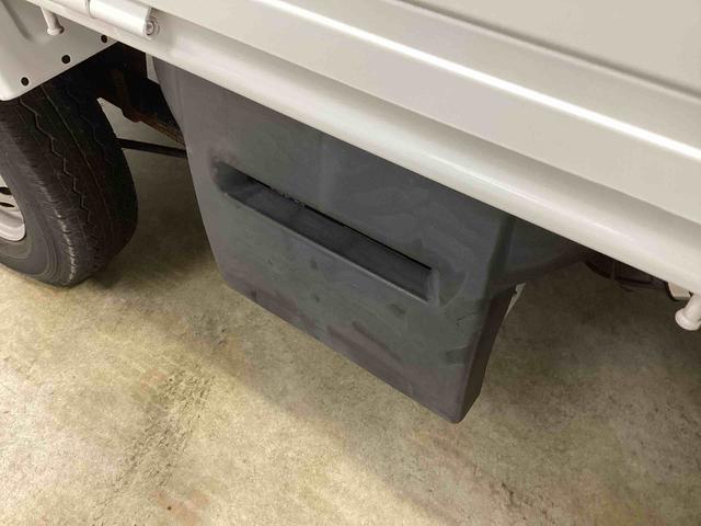 キャリイトラックＫＸ５速ＭＴ車　ハイロー切り替え４ＷＤ車　デフロック　作業灯　パワーウィンドウ　リモコンキー　フォグランプ　ＣＤプレーヤー　運転席エアバッグ　ＡＢＳ（鹿児島県）の中古車