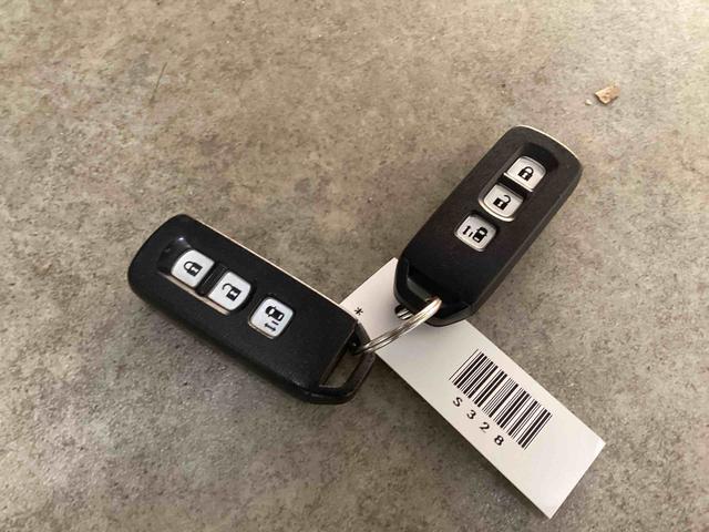 N−BOXG・ターボLパッケージタ−ボ車 インパネシフト プッシュスタートスイッチ 電子カードキー カーナビ バックモニター 片側電動両側スライドドア ETC ABS(鹿児島県)の中古車