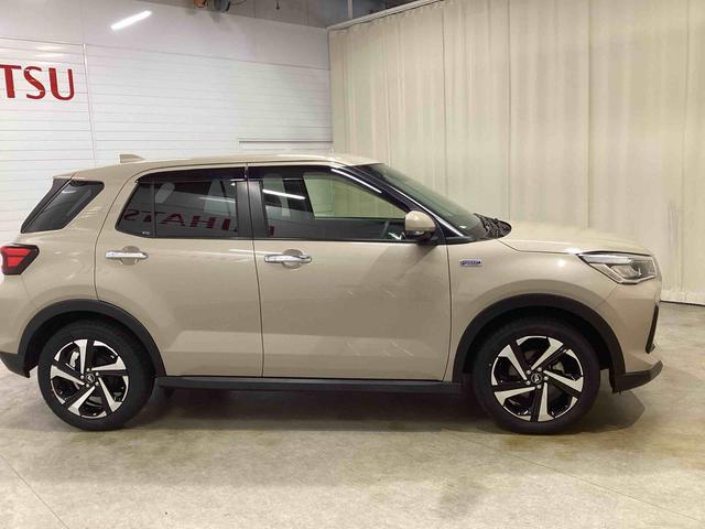 ロッキープレミアムG HEVディスプレイオーディオ バックモニター プッシュスタートスイッチ 電子カードキー 衝突被害軽減システム アルミホイル ETC車載器 ドラレコ(鹿児島県)の中古車