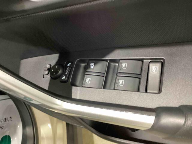 ロッキープレミアムG HEVディスプレイオーディオ バックモニター プッシュスタートスイッチ 電子カードキー 衝突被害軽減システム アルミホイル ETC車載器 ドラレコ(鹿児島県)の中古車