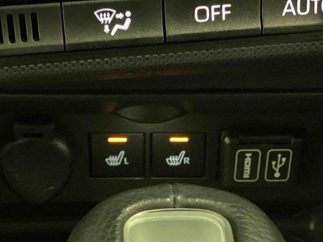 ロッキープレミアムG HEVディスプレイオーディオ バックモニター プッシュスタートスイッチ 電子カードキー 衝突被害軽減システム アルミホイル ETC車載器 ドラレコ(鹿児島県)の中古車