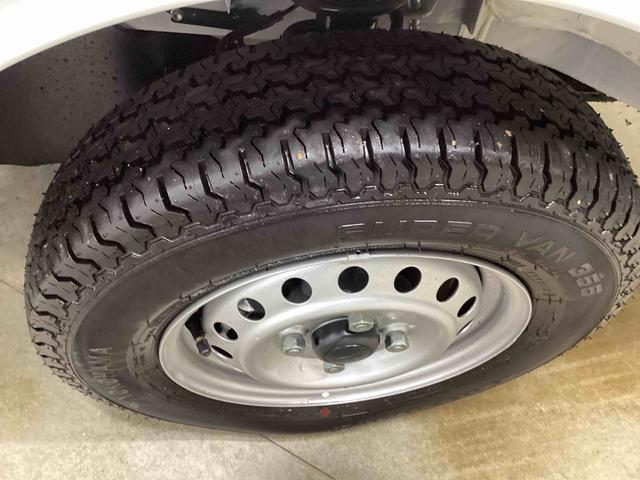 ハイゼットトラックスタンダードフロアCVT パートタイム4WD 車線逸脱警報 衝突回避支援ブレーキ ABS オートマチックハイビーム パワステ エアコン(鹿児島県)の中古車