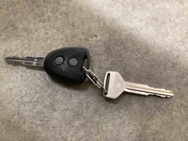 ハイゼットトラックエクストラＳＡIIIｔ４ＷＤ車　フロアオートマ　パワーウィンドウ　リモコンキー　衝突被害軽減システム　フォグランプ　作業灯　テールゲートチェーン（鹿児島県）の中古車