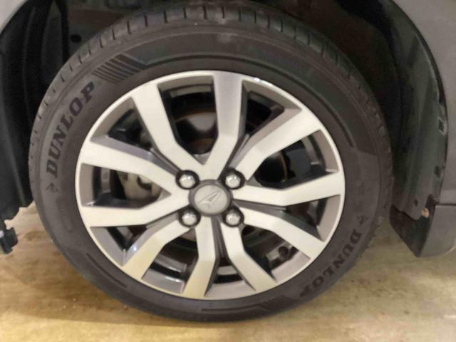 トールカスタムＧ　ターボ　ＳＡIIインパネシフト　ターボエンジン　プッシュスタートスイッチ　電子カードキー　カーナビ　バックモニター　両側オートスライドドア　誤発進抑制装置　車線逸脱警報　アルミホイール（鹿児島県）の中古車