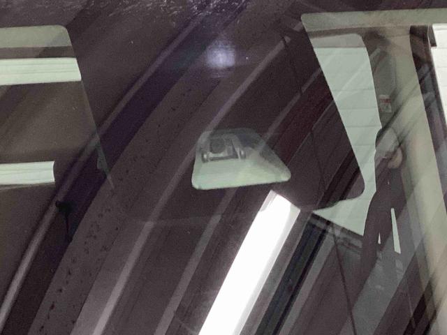 トールカスタムＧ　ターボ　ＳＡIIインパネシフト　ターボエンジン　プッシュスタートスイッチ　電子カードキー　カーナビ　バックモニター　両側オートスライドドア　誤発進抑制装置　車線逸脱警報　アルミホイール（鹿児島県）の中古車