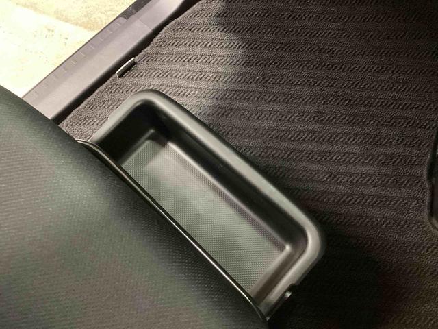 トールカスタムＧ　ターボ　ＳＡIIインパネシフト　ターボエンジン　プッシュスタートスイッチ　電子カードキー　カーナビ　バックモニター　両側オートスライドドア　誤発進抑制装置　車線逸脱警報　アルミホイール（鹿児島県）の中古車