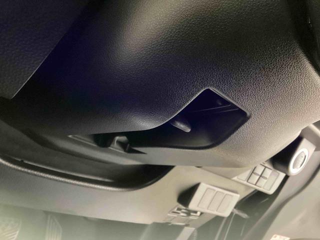 トールカスタムＧ　ターボ　ＳＡIIインパネシフト　ターボエンジン　プッシュスタートスイッチ　電子カードキー　カーナビ　バックモニター　両側オートスライドドア　誤発進抑制装置　車線逸脱警報　アルミホイール（鹿児島県）の中古車