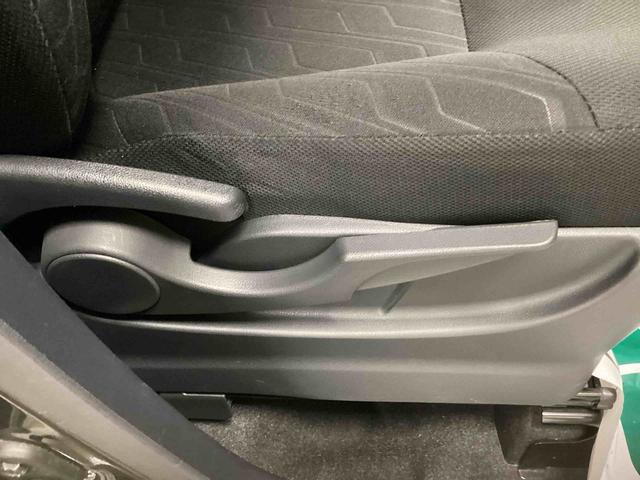 トールカスタムＧ　ターボ　ＳＡIIインパネシフト　ターボエンジン　プッシュスタートスイッチ　電子カードキー　カーナビ　バックモニター　両側オートスライドドア　誤発進抑制装置　車線逸脱警報　アルミホイール（鹿児島県）の中古車