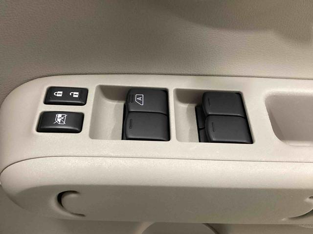 キューブ１５Ｘ　Ｖセレクションコラムシフト　プッシュスタートスイッチ　電子カードキー　運転席助手席エアバック　ＡＢＳ　カーナビ　バックモニター　フォグランプ（鹿児島県）の中古車