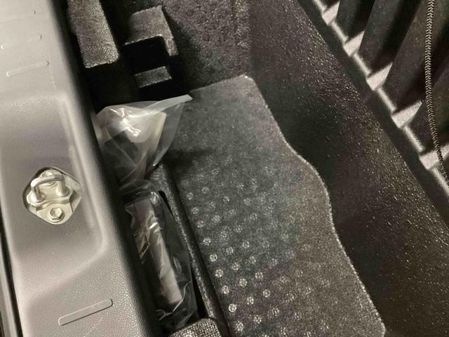 ムーヴキャンバスＸリミテッドメイクアップ　ＳＡIIインパネシフト　プッシュスタートスイッチ　電子カードキー　カーナビ　両側パワースライドドア　衝突被害軽減システム　ＡＢＳ　フォグランプ（鹿児島県）の中古車