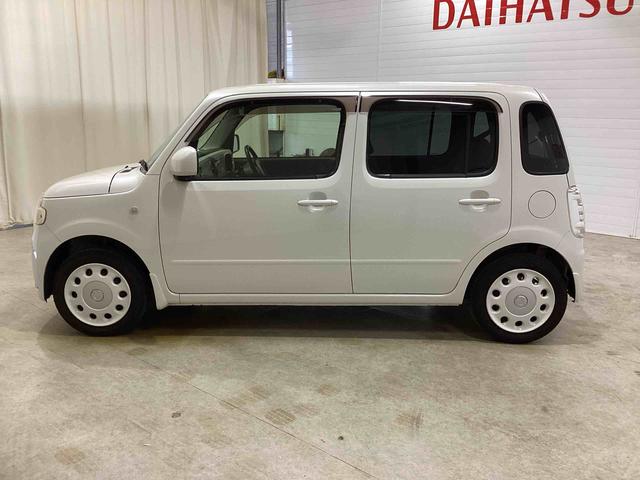 ミラココアココアＸインパネシフト　電子カードキー　ＣＤプレーヤー　ＡＢＳ　運転席助手席エアバック　オートエアコン　エコアイドル（鹿児島県）の中古車