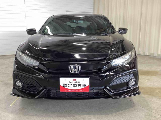 シビックハッチバックプッシュスタートスイッチ　電子カードキー　電動パーキングブレーキ　カーナビ　バックモニター　フロアＣＶＴ車（パドルシフト）　ＥＴＣ付　ＴＵＲＢＯ（鹿児島県）の中古車