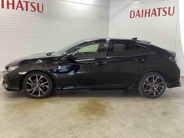 シビックハッチバックプッシュスタートスイッチ　電子カードキー　電動パーキングブレーキ　カーナビ　バックモニター　フロアＣＶＴ車（パドルシフト）　ＥＴＣ付　ＴＵＲＢＯ（鹿児島県）の中古車