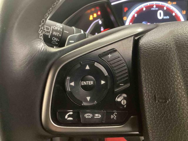 シビックハッチバックプッシュスタートスイッチ　電子カードキー　電動パーキングブレーキ　カーナビ　バックモニター　フロアＣＶＴ車（パドルシフト）　ＥＴＣ付　ＴＵＲＢＯ（鹿児島県）の中古車