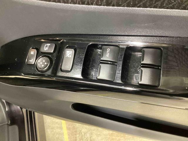 ルークスハイウェイスターインパネシフト　プッシュスタートスイッチ　電子カードキー　カーナビ　フォグランプ　両側スライド片側電動ドア　ＡＢＳ　運転席助手席エアバック　アルミホイール（鹿児島県）の中古車