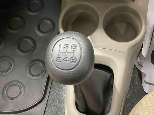 ミラＸスペシャル５ＭＴ車　リモコンキー　エアコン　パワステ　パワーウィンドウスイッチ　ＡＢＳ　エアバック　ＣＤプレーヤー（鹿児島県）の中古車