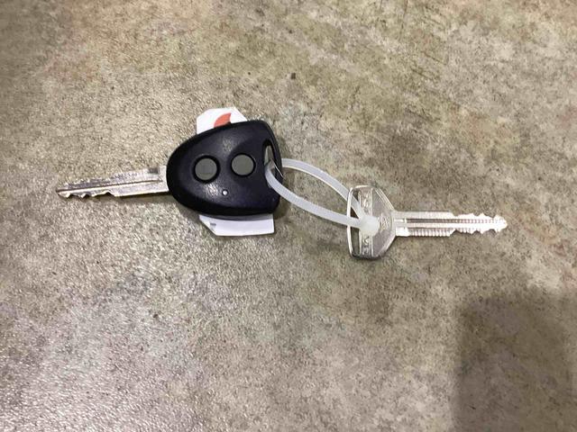 ミラＸスペシャル５ＭＴ車　リモコンキー　エアコン　パワステ　パワーウィンドウスイッチ　ＡＢＳ　エアバック　ＣＤプレーヤー（鹿児島県）の中古車