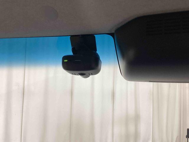 タントカスタムＲＳ　トップエディションＶＳ　ＳＡIIIターボ　インパネシフト　プッシュスタートスイッチ　カードキー　カーナビ　バックモニター　両側電動パワースライドドア　踏み間違い防止装置　アルミホイール　レーンアシスト（鹿児島県）の中古車