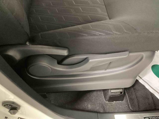 トールカスタムＧ　リミテッドII　ＳＡIIIインパネシフト　プッシュスタートスイッチ　電子カードキー　両側電動スライドドア　車線逸脱警報　衝突被害軽減システム　アルミホイール（鹿児島県）の中古車